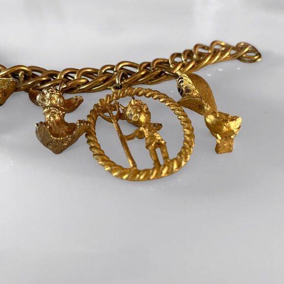 Vintage HOBCO Gold Chunky Charm Bracelet - Picture 6 of 8